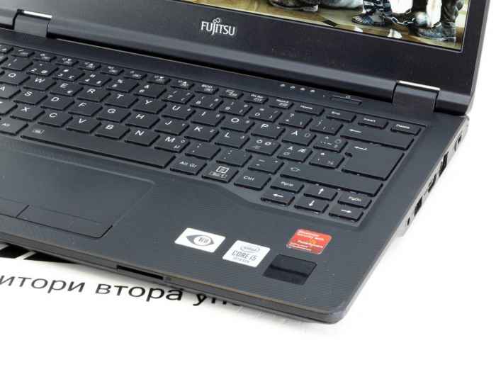 Fujitsu LifeBook E5410-8UQX3.jpeg