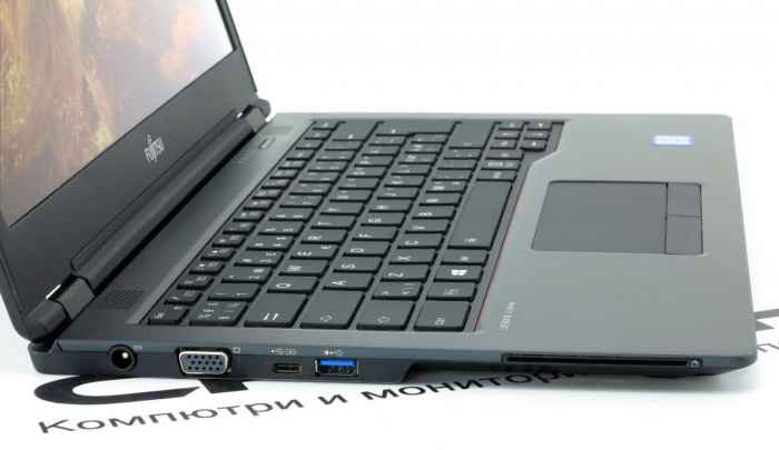 Fujitsu LifeBook U747-DROPj.jpeg