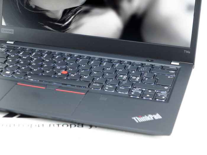 Lenovo Thinkpad T14s-JOykn.jpeg